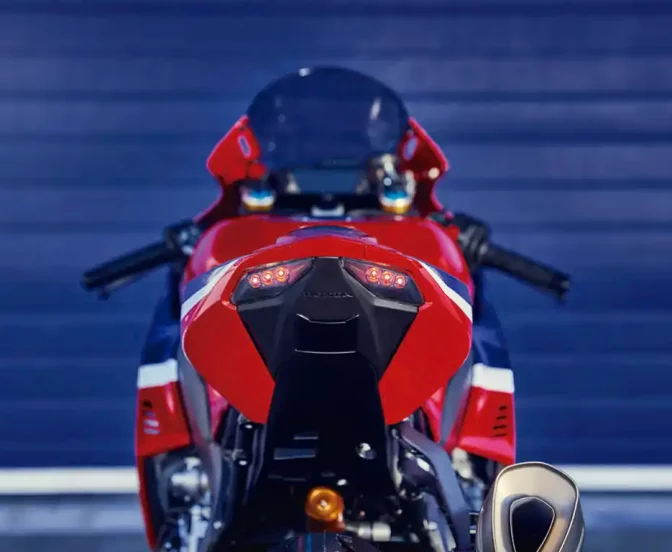 2024-CBR1000RR-R_FIREBLADE_SP_LOCATION_1314-2_L_11zon_0 2024-CBR1000RR-R_FIREBLADE_SP_LOCATION_1314-2_L_11zon_0