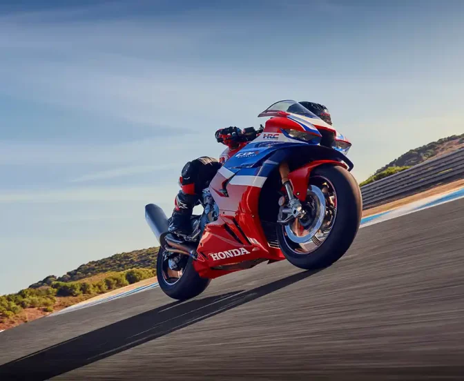2024-CBR1000RR-R_FIREBLADE_SP_LOCATION_2343_L copiar_4_11zon 2024-CBR1000RR-R_FIREBLADE_SP_LOCATION_2343_L copiar_4_11zon