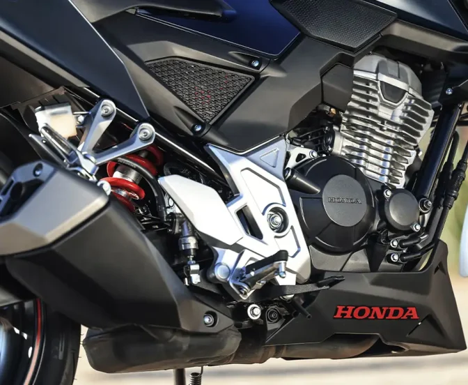 CB300F Twister S 2027_ DET_15 CB300F Twister S 2027_ DET_15