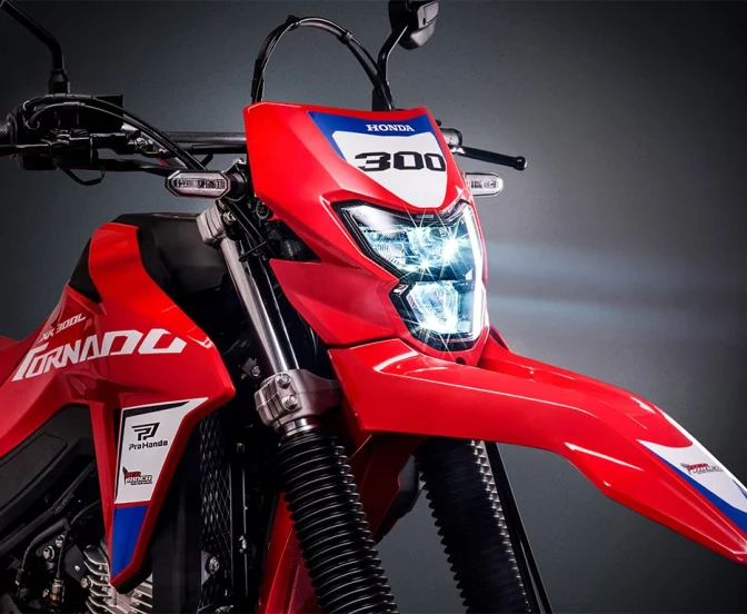 Farol moto Honda xr 300l tornado Farol moto Honda xr 300l tornado