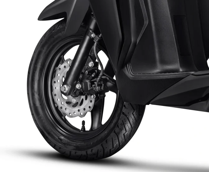 Scooter-roxa-vista-pela-direita_0.webp Scooter-roxa-vista-pela-direita_0.webp
